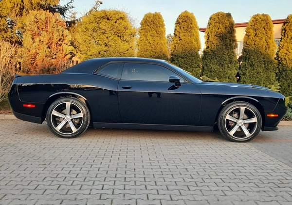 Dodge Challenger cena 135000 przebieg: 25993, rok produkcji 2019 z Jedlicze małe 742